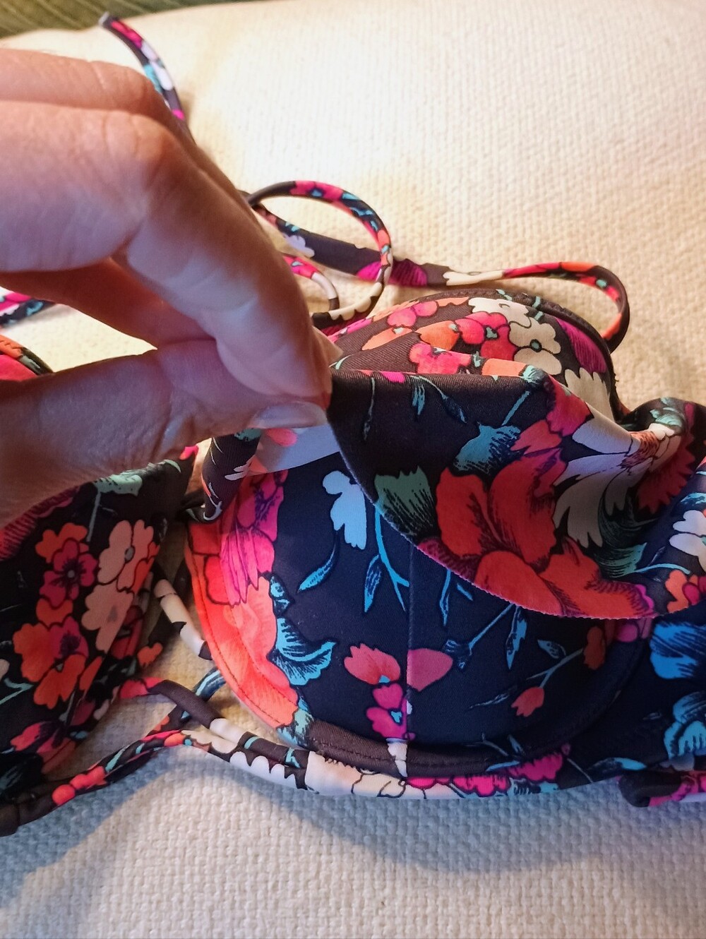Bikini Top - Size 34B Optional Straps - Picture 11 of 13